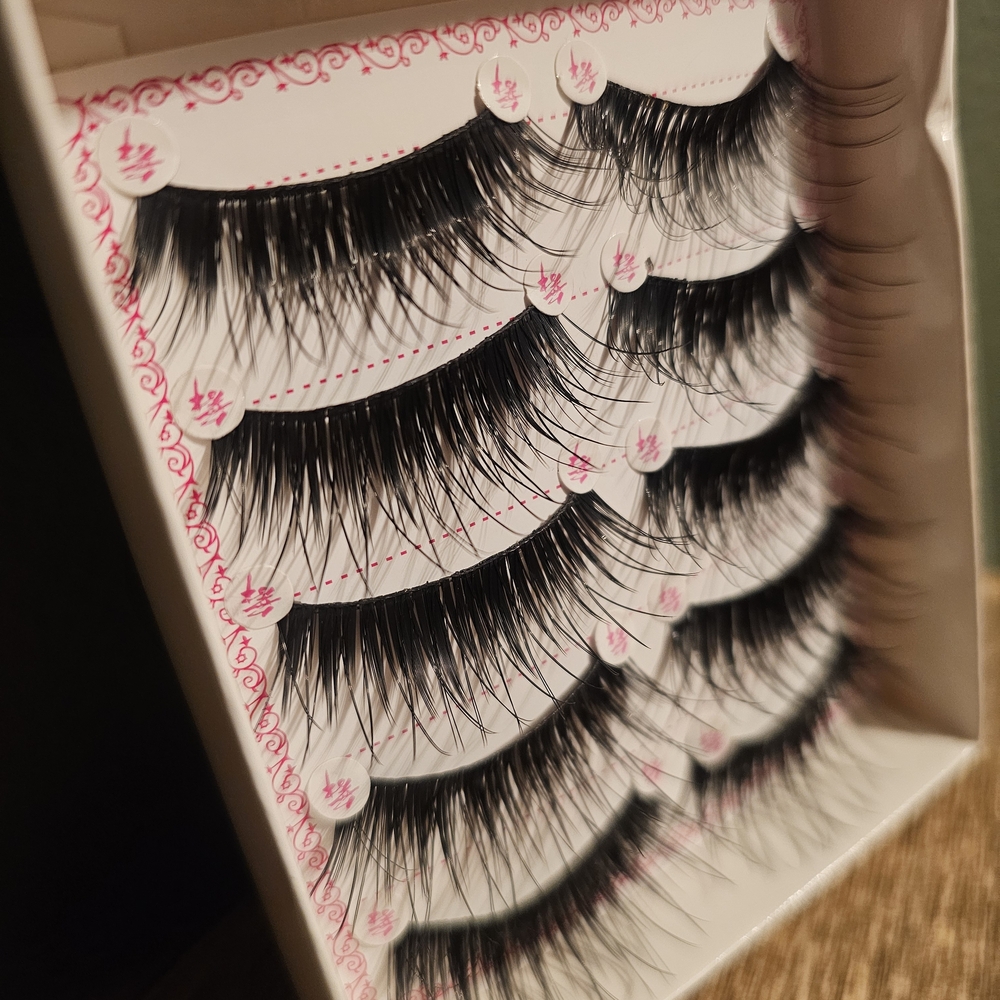 Colorful False Lashes Set - Picture 2 of 2